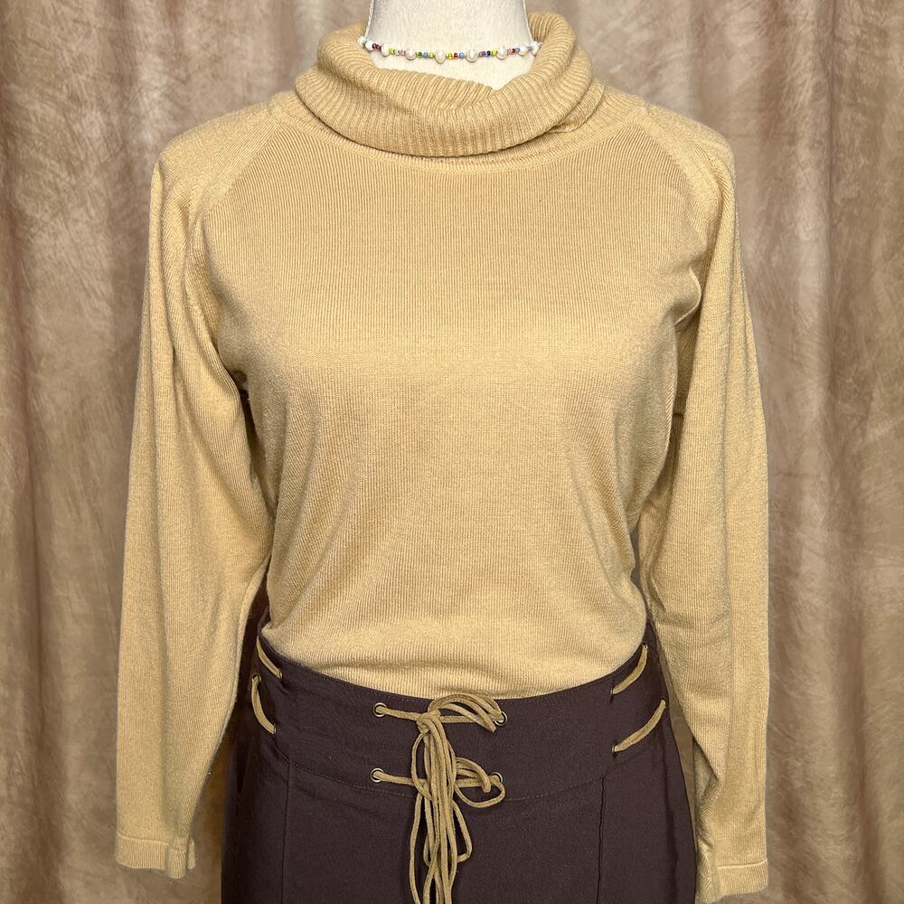 Vintage 60s by Darlene Turtleneck Sweater Tan Lightweight Retro Knit Classic Mod